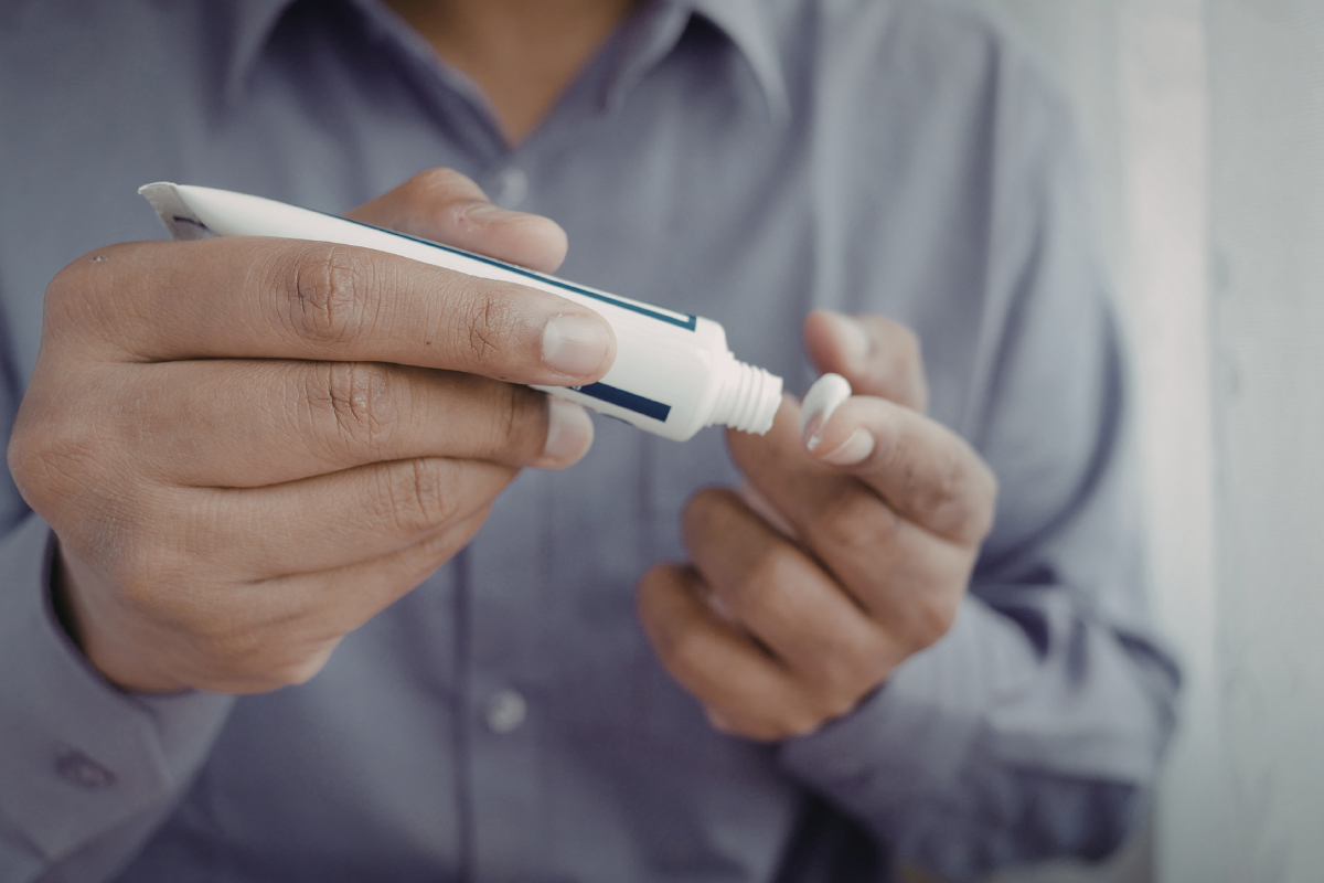 Best Treatment for Eczema Without Steroids: How Tacrolimus Ointment Works